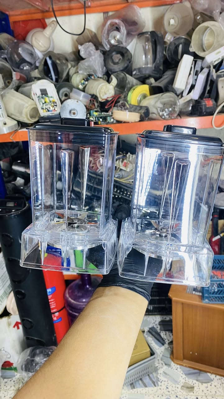 اي ستفسارهاذه رقمي موجود صيانه كل الدوات المنزليه
شسوار \ مكوة شعر /خلاط بنواعهة
شعندك تصل بيه وبيك خير وتدلل***********موجود تلي وتساب ￼
