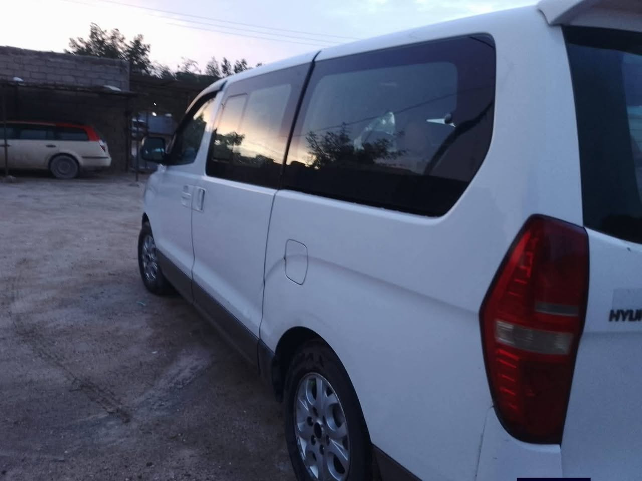 سلام عليكم ستاركس مديل 13
مفتوح محور مسكر مكينه 12مكينه قبل سبوع شادها كير تماتيك جديد حداده مامي وخلي جديد طخم تواير تبربد شرط سياره كافاله عامه سوانار مكفوله من الضربه والصبع والعيب الشرعي بيمي رقم نكليزي بيها مكانات تكحيل خفيف العنوان البصره الزبير ***********
