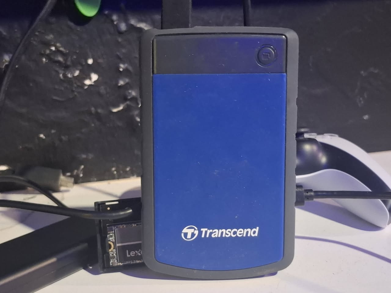 هارد 1 تيرا Lexer
جيل 4 ويا راك كامل 155 الف
هارد Transcend  1 تيرا 
65 الف


**إذا كنت صاحب هذا الإعلان وتريد حذفه لأي سبب، رجاءا أرسل رسالة إلى الدعم الفني**