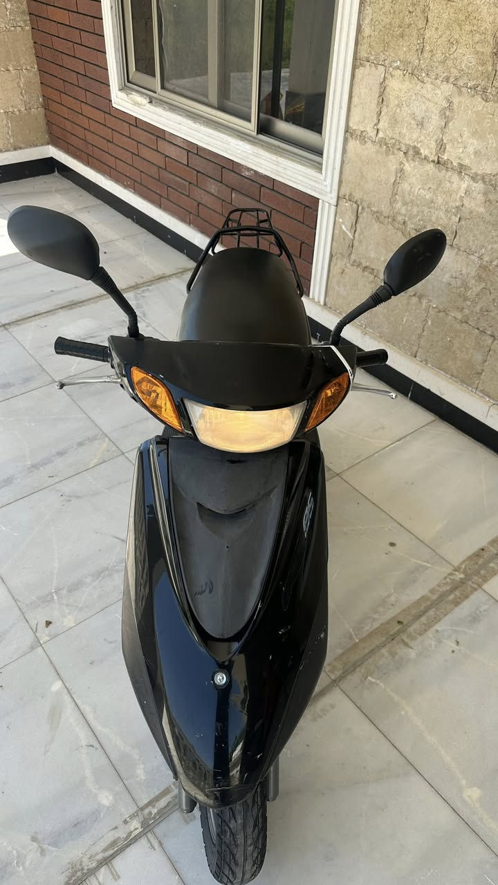 السلام عليكم دراجه بريز اكزز نوزل مال معرض دراجه جديده مابيها اي نقص بعدهي علا وضع الشركه مابيها اي نقص دراجه شلعه تشك الكاع معدل 110دراجه ناعمه تخبل ماشي 23 واتساب *********** او خاص سعر 950وبيها مجال
