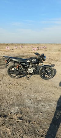 بوكسر للبيع 22 بدون اوراق السعر 850وبيها مجال قليل 07808282336