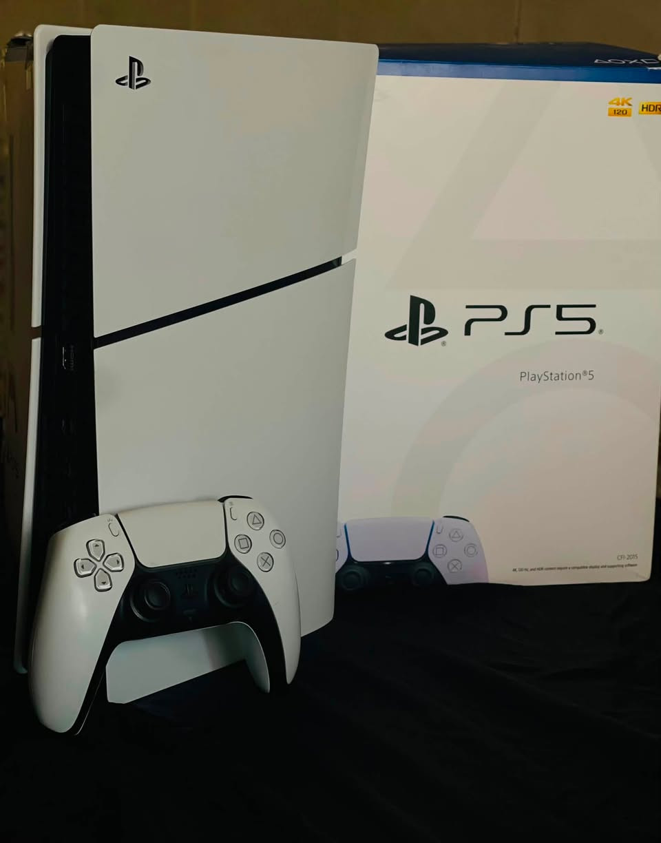 🎮 للبيع PlayStation 5 إصدار السِلم 

✅ نظيف جدًا واستعمال شخصي

💯 الجهاز نضيف كانو هسه فاتحه من الكارتونه ولجوستك ماله بعد انضف 

ملحقاته كارتونه وجوستك وكيبلات الاصليه
 
مع فيفا 24📀

تجي تفحص وتقتنع وانطيك بيه ضمان هم 

💰 السعر: (775)
📍 الموقع: (بغداد النهروان)

📩 للاستفسار أو الحجز راسلني على الخاص.

متوفر واتساب ***********

متوفر توصيل داخل بغداد فقط
