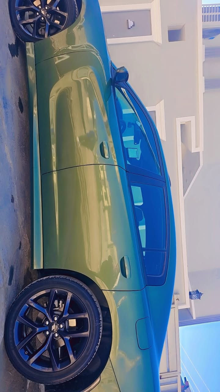 السلام عليكم للبيع جارجر ٢٠٢٣
وارد امريكي 
صبغ على كد الحادث 
فول الفول جيتي
باسمي 
مكينه 3600
لاستفسار اتصل ***********
