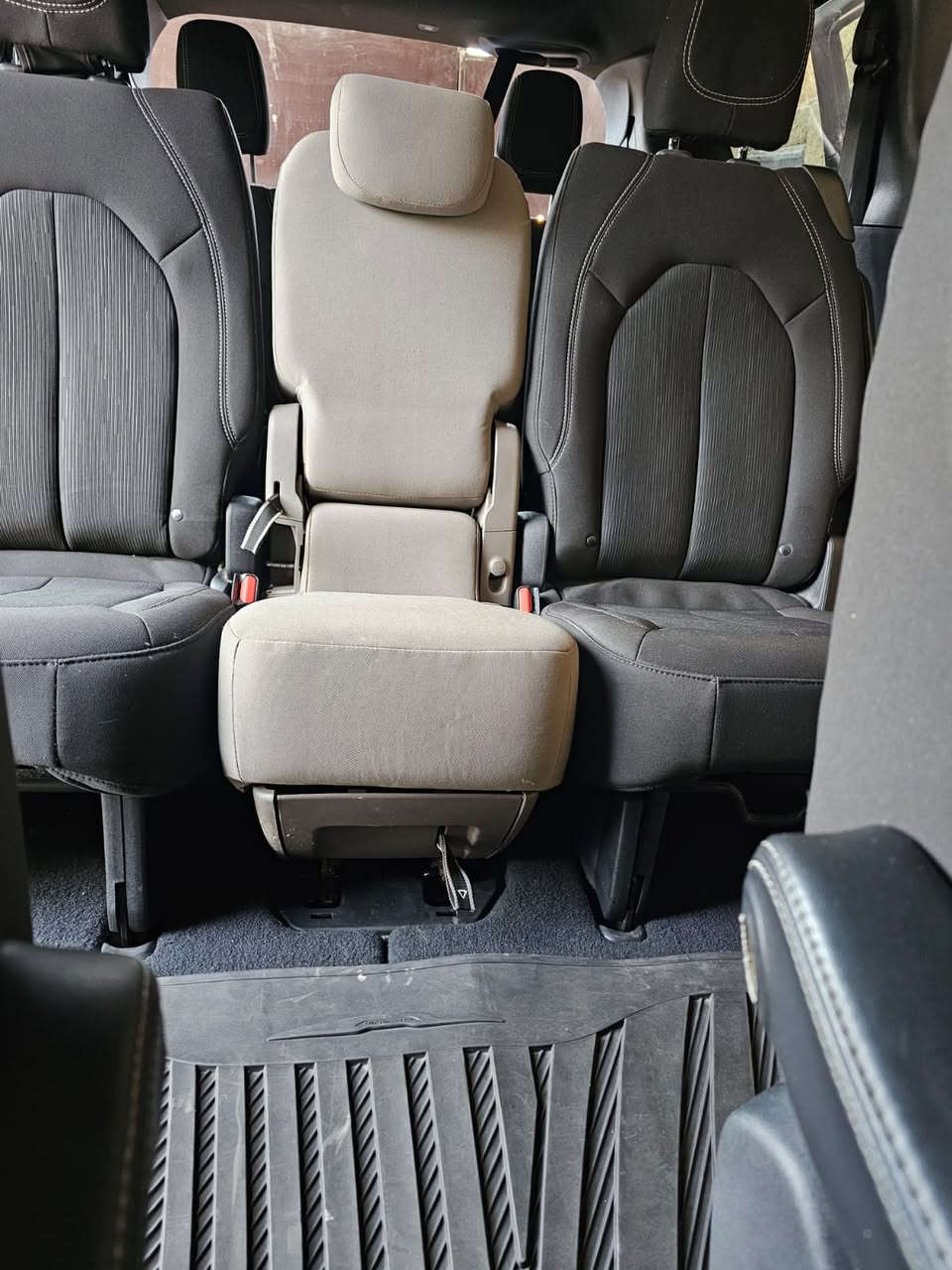 السلام عليكم 

للبيع كشن باسيفيكا الوسطي مخمل / بدون قاعدة ( كما في الصوره ) .

السعر 250 دولار 

 للتواصل *********** / متواجد واتس اب ... تحياتي
