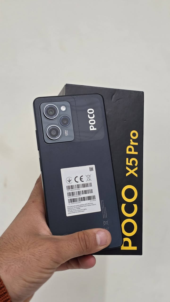 بوكو  X5 pro مستخدام
الذاكره. 256
نظافة الجهاز 98%
يعني 90 فريم بوبجي 
بسعر نص سعر الجديد 😎
*********** سجاد بي واتساب
