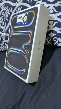 ايباد ١١ برو M5 • ٢٥٦ • بطارية ١٠٠%