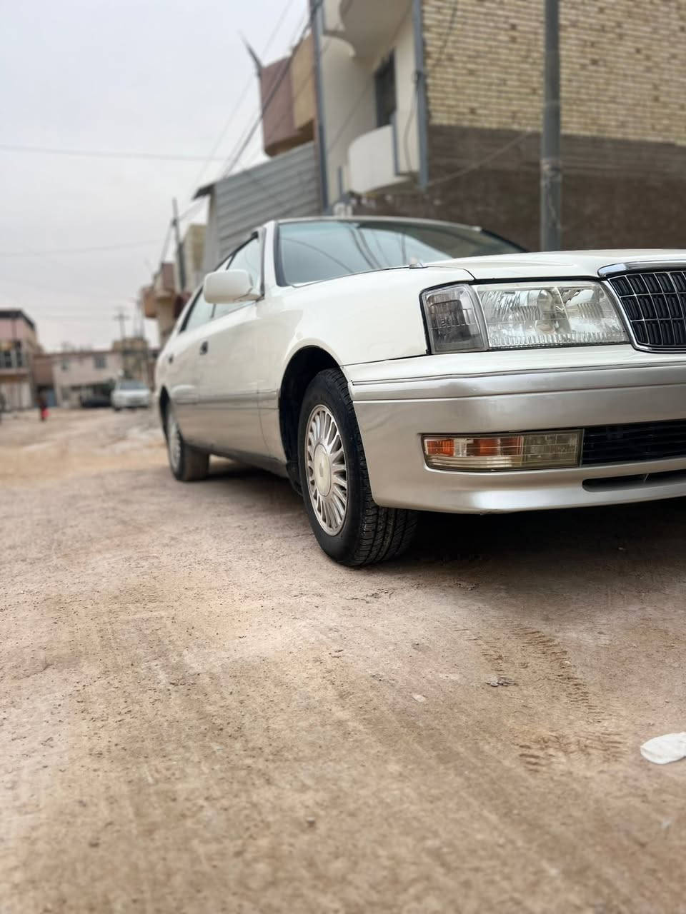 راس الثور رقم تأميم صدامي سنويه باسمي موديل 2000 فول مواصفات1/1 مكفول كفاله عامه من ضربه وصبغ مفحوصه قرار ١٠٢ باقي على دفع الكمرك سياره جاهزه السعر ٥٠ العنوان نجف الاشرف 
***********
