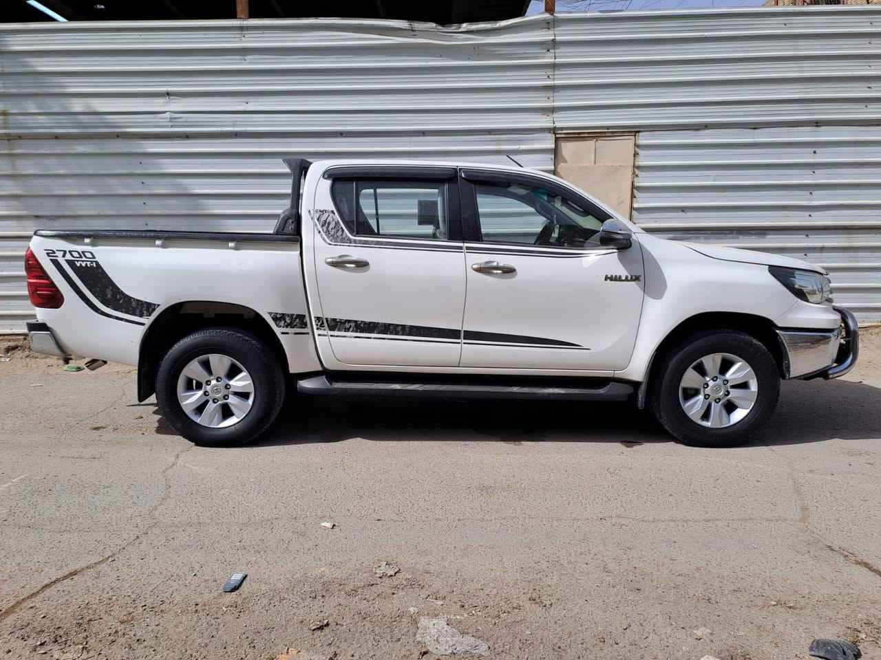 السلام عليكم
بيكم هايلوكس فور ويل 2018 كويتي مذهب مكفولة من الضربة والصبغ بيهة بارد بسيط سيارة كلش نظيفة مال جناي ترايهة مال زيرو رقم بغداد السعر 270$
عنواني بغداد  
مكلف بالنشر اي استفسار اتصل ***********
