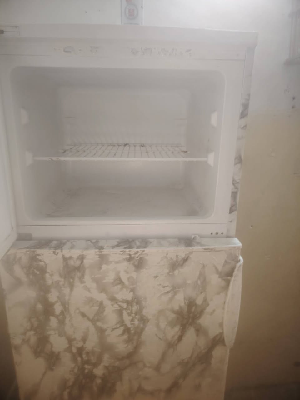 اخوان السلام عليكم ثلاجه للبيع ثلاجه كبيره شرط الشغل السعر 75 اللي يريد يدخل خاص جو ال 75 لحد يراسلني


**إذا كنت صاحب هذا الإعلان وتريد حذفه لأي سبب، رجاءا أرسل رسالة إلى الدعم الفني**