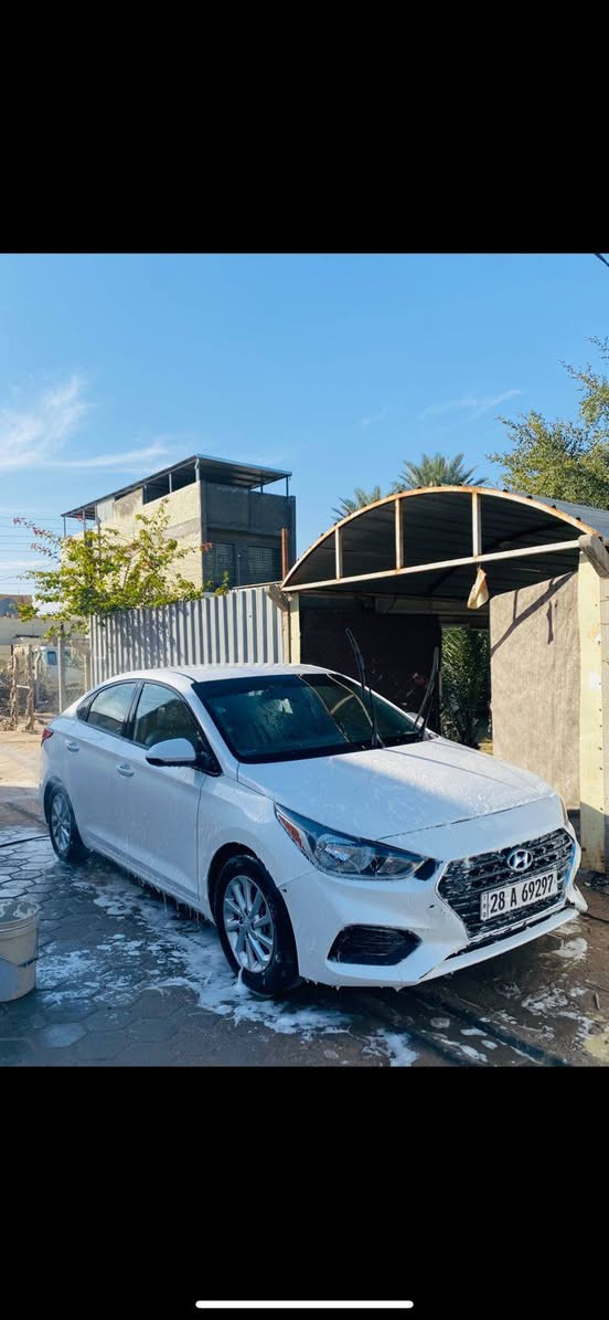 اكسنت 2018 شكل ال 19 موجوده بل نجف ب اسمي رقم انكليزي مداور ثاني يوم
بجم كبس 
حادثها جاملغ و باب. ب امريكا صار بيه جملغ بل عراق امامي
سعرها 110 و بيها مجال 
و هذا رقمي *********** حره
