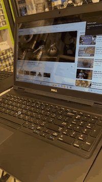Dell latitude 5580
Core 7
Gen =7 HQ
Ram 8
Hard=256 ssd
كارت شاشه خارجي =2 كيكا نوع نيفيديا 
FHD=1920*1080
حجم شاشه =15,6”
***********
