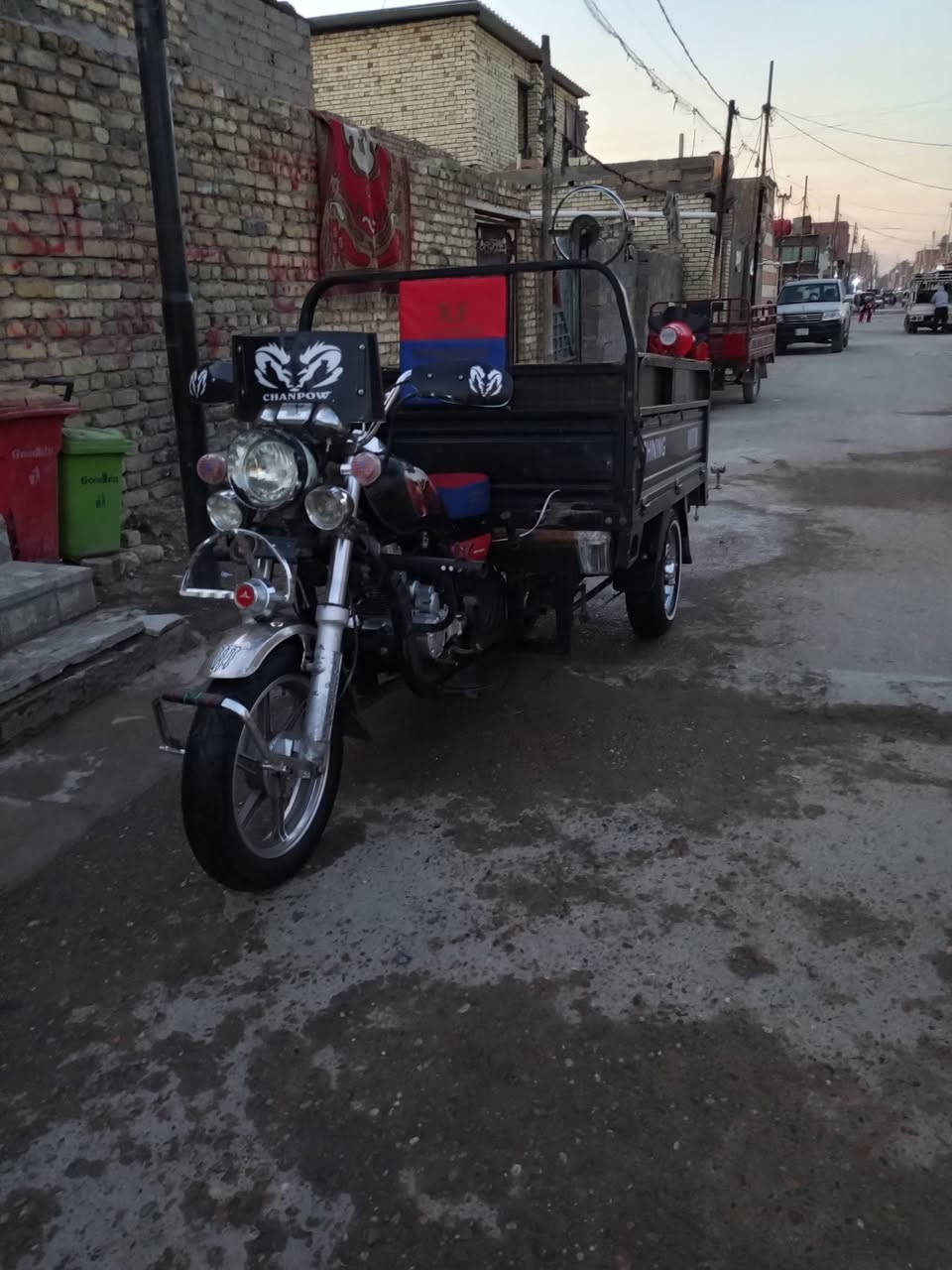 سلام عليكم  اخوان ستوته مكفوله كفاله عامه موديل واحد  وعشرين كهربايان كله شغاله سلف تخم تاير ستوته  جهزه خير من الله  السعر ثنين وميه وبيه مجال العنوان بغداد مدينة الصدر  ***********
