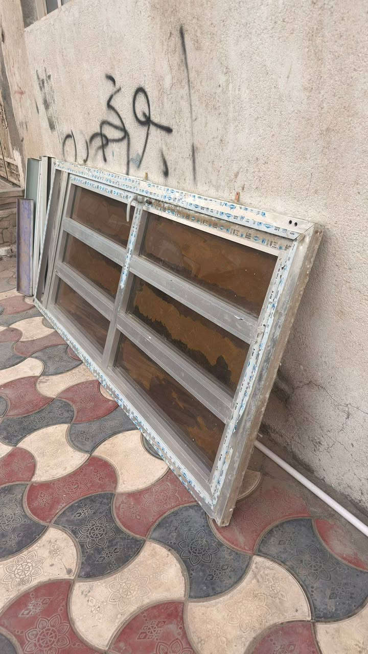 باب المنيوم للبيع طوله مترين و32 سنتيمتر وعرضة متر كلشي ما بي نظيف بس هاي اللواصق ينشالن
سعره 75


**إذا كنت صاحب هذا الإعلان وتريد حذفه لأي سبب، رجاءا أرسل رسالة إلى الدعم الفني**