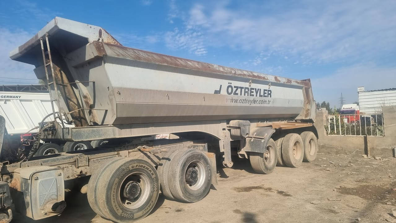 ***********
***********
