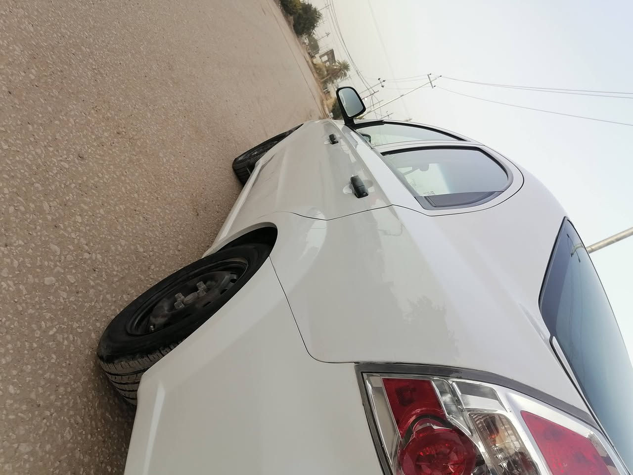 السلام عليكم افيو موديل ١١ خليجي محرك مفتوح جاهزه محرك كير تخم تاير حدادية تبريد كله جديدة رقم بغداد انكليزي باسمي بيه ٣ قطع صبغ  السعر ٦٩ وبيه مجال العنوان بابل المحاويل ***********
