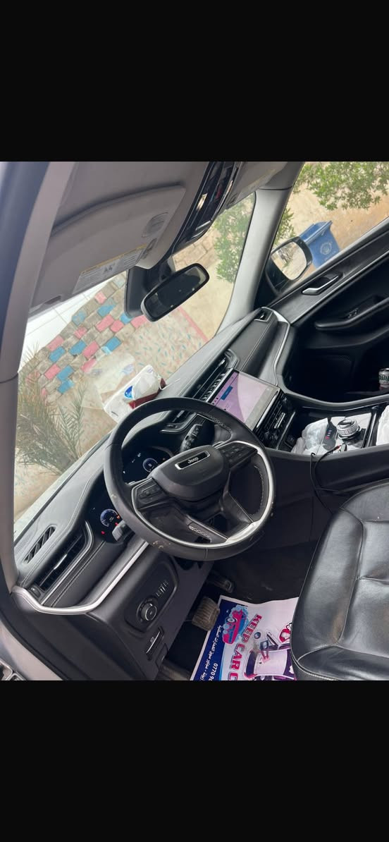 السلام عليكم تقبل الله طاعاتكم جيب لمتد 2023 قطعتين صبغ بنيد وجاملغ بدون لاشاصي ولالغد عالفحص السيارة ماشية33 5راكب محرك 6 سلندر بانزين على ايدي وبأسمي رقمهة بغداد معروفة اللمتد تجي فول تنقصهة بس الفتحة السعر285 العنوان الكرادة ساحة الواثق شارع الأطباء***********
