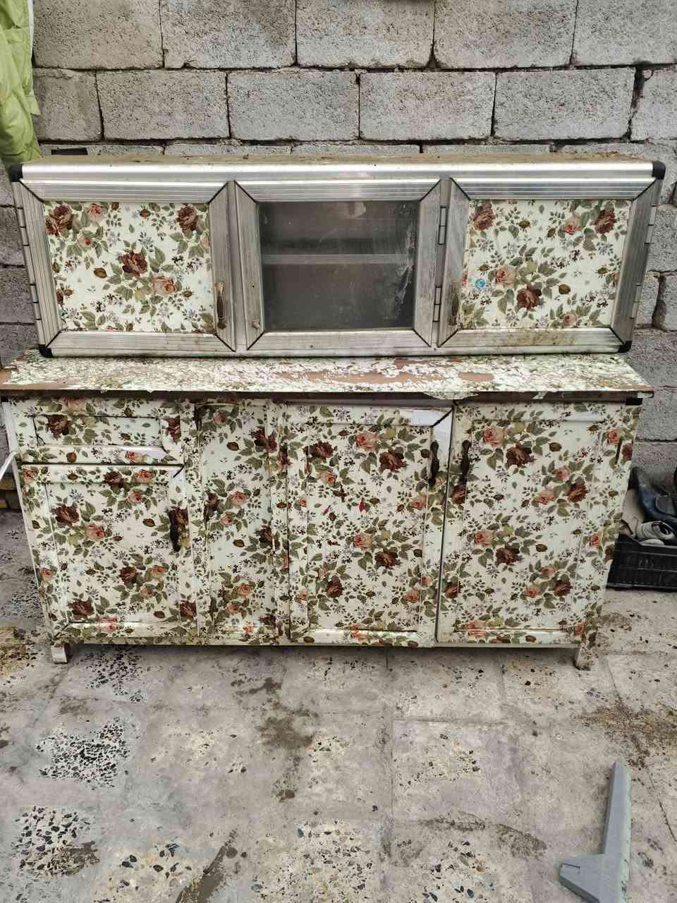 سلام عليكم كاونتر لبيع 180وبي مجال 
***********
