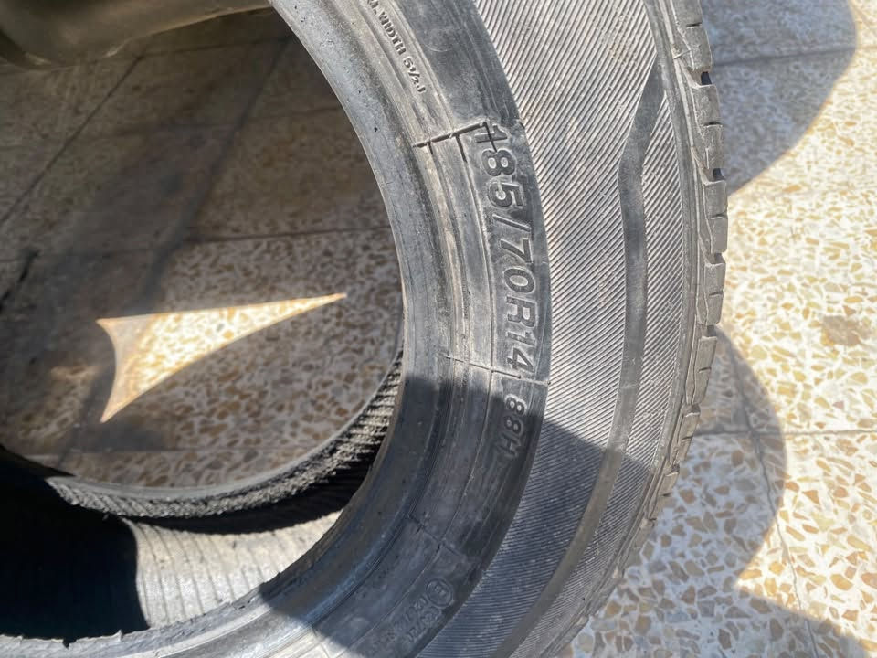 اطارات (تايرات) حجم 14 عدد 4 اثنين حالتهم متوسطة واثنين تعبانات
وحجم 15 عدد اثنين حالتهم متوسطة
سعر الوحدة الحالتهم زينة على 10 والتعبانات تاخذهم مجانا
مكاني حي دوميز
*********** واتساب فقط
