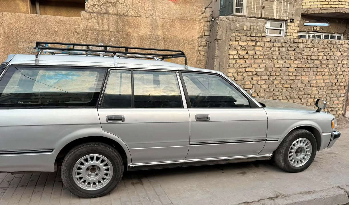 كراون ستيشن للبيع مديل 2000 سيارة كاملة كير ومحرك بطة  تعمير وصبغ كامل حدادية جديدة تخم تاير جديد سعر 60 وبيهة مجال مال مستعجل سيارة نضيفة شغل وطلع سنوية بسمي تحويل ثاني يوم رقم ***********☎️
