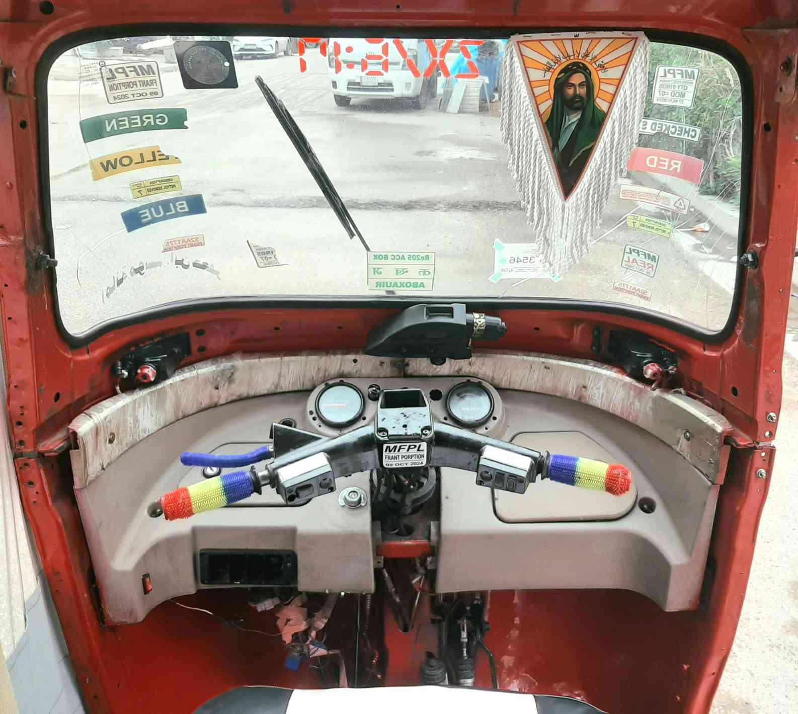 السلام عليكم تكتك 18 شهر 12 مكينة 20 كفالة مصبوغة جمالية رقم او سنوية تحويل ثاني يوم
العنوان مدينة الصدر 
رقم الهاتف ***********
