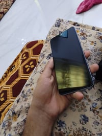نوت ١٢ VIP • ذاكره ٢٥٦ • بطاريه دبل ٩٠٠٠