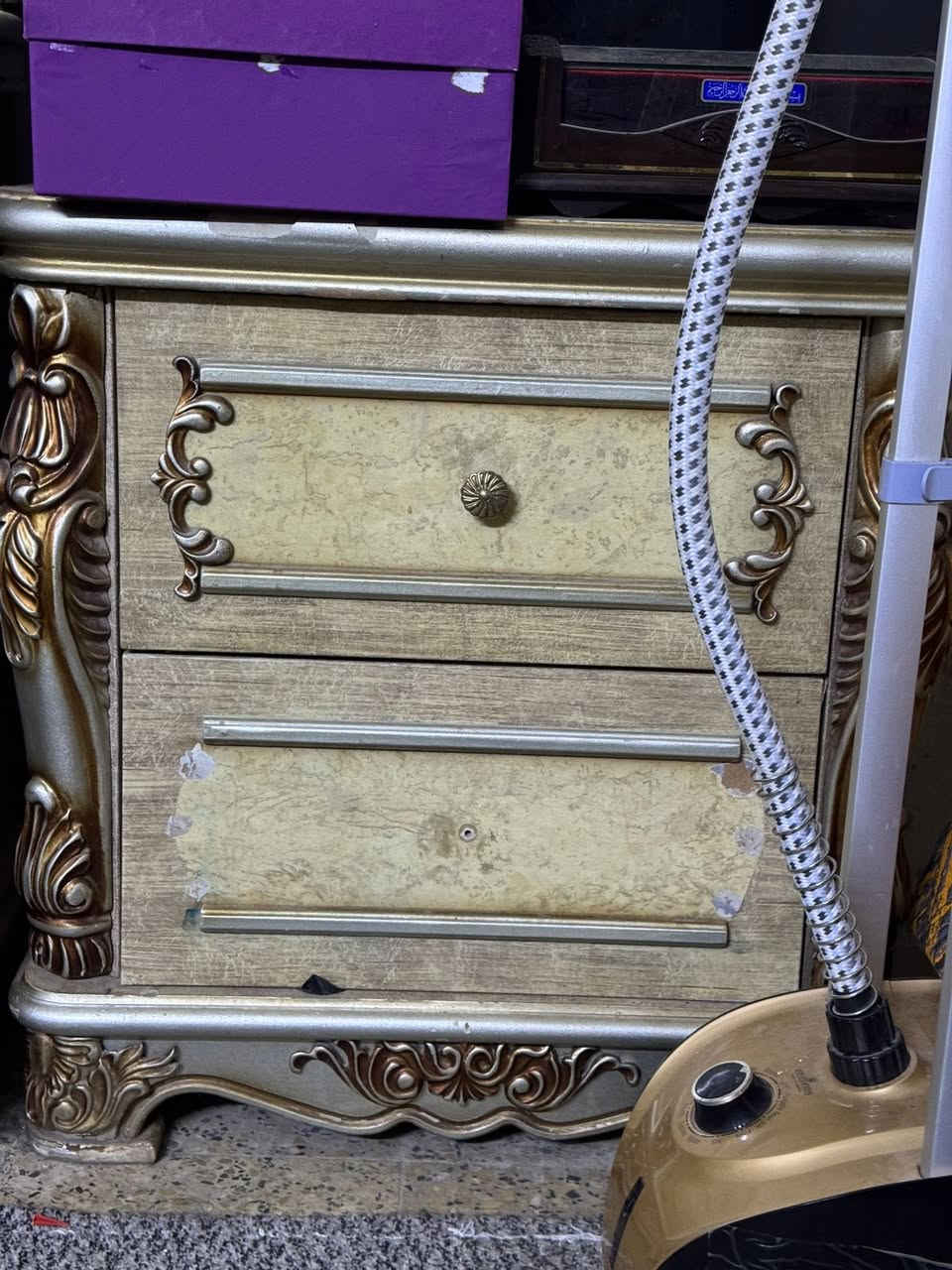 غرفه نوم تركي مستعمله بحاله جيده ب350 الف التواصل ع الخاص اوع الرقم ‭0773 371 1897‬
