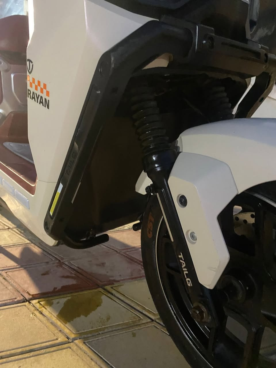 السلام عليكم للبيع دراجه شحن الريان مكفوله من كلشي الشراي يتصل مكاني بغداد  ابو غريب الحصوة السعر950 وبيها  مجال ***********
