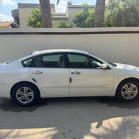 رينو سافران مديل 2011 مكينه 2000 سياره كفاله ماعد بارد بصيط باب الخلفي...