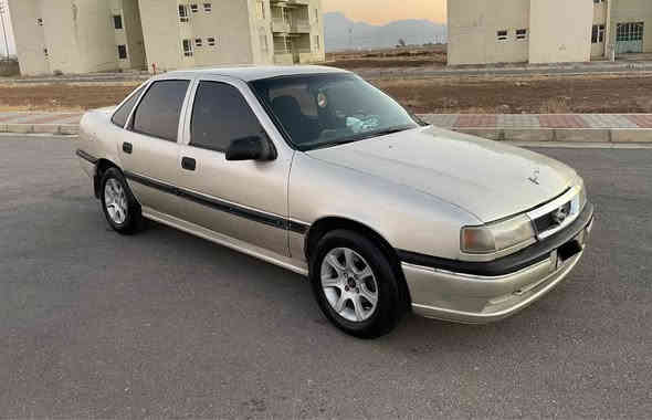 ئوپل موديل١٩٩٠ 
ارم سوران رسمةكة بةشةرتي ئةوةليات
مةكينه٢٠
گير اوتوماتيك بةشةرتي گيرو مةكينة 
 توندو تولي
موسو برانةوة بةشةرت
کامل كارةباي مةزبوت
پيشو پشتي كةپسة
چوار تاو ويلي خاوين
خايسي كةمة
عةرةبانةكةي بي خايسة
سةيارةكة وةك رسمةكانه بي كي شةية
سعري٢٤$
*********** بشدار
