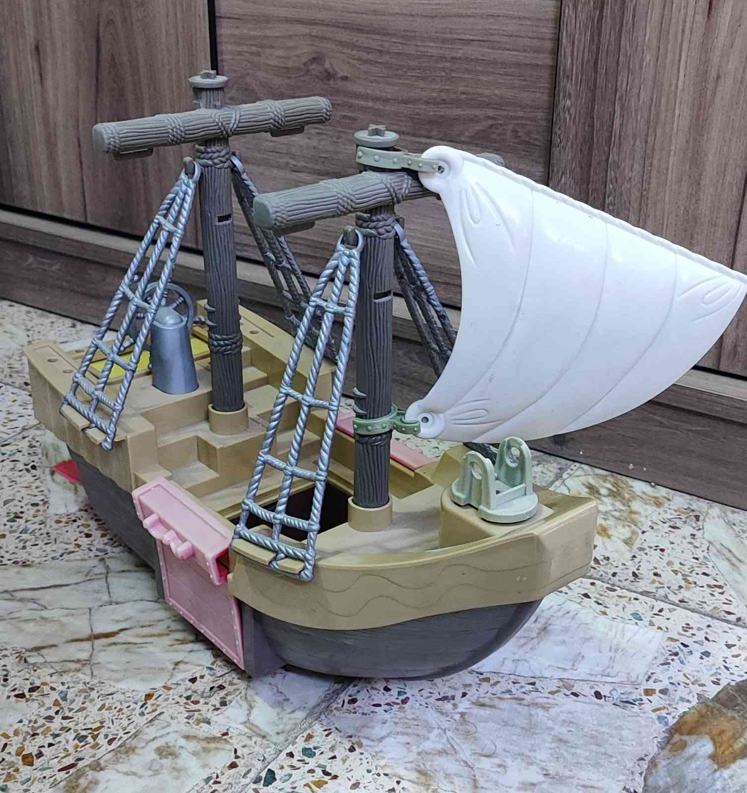 سفينة قراصنة للبيع
السعر ٧ الاف
المكان بغداد


**إذا كنت صاحب هذا الإعلان وتريد حذفه لأي سبب، رجاءا أرسل رسالة إلى الدعم الفني**