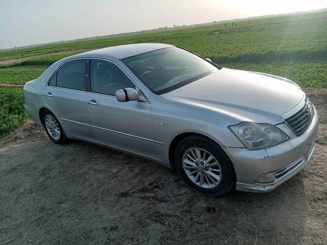 سلام عليكم شاهينه بسمي انكليزي بصره شاصي 82 المديل 2005 تحويل بكل مكان 3 دكمه  السعر 125 واتساب ***********
