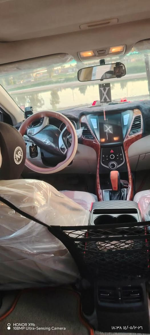 النترا فول بلا بصمه محرك 18  خليجي بيها ملاحضات بدون صبغ. موديل 2015 سونار مرفق السعر 118 مجال ***********

