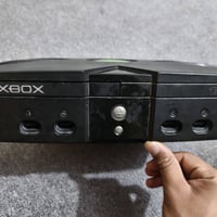 هذا الاكس بوكس للبيع بي العاب السيكه وبي جي تي اي ويا فيش بدون جوستكات...