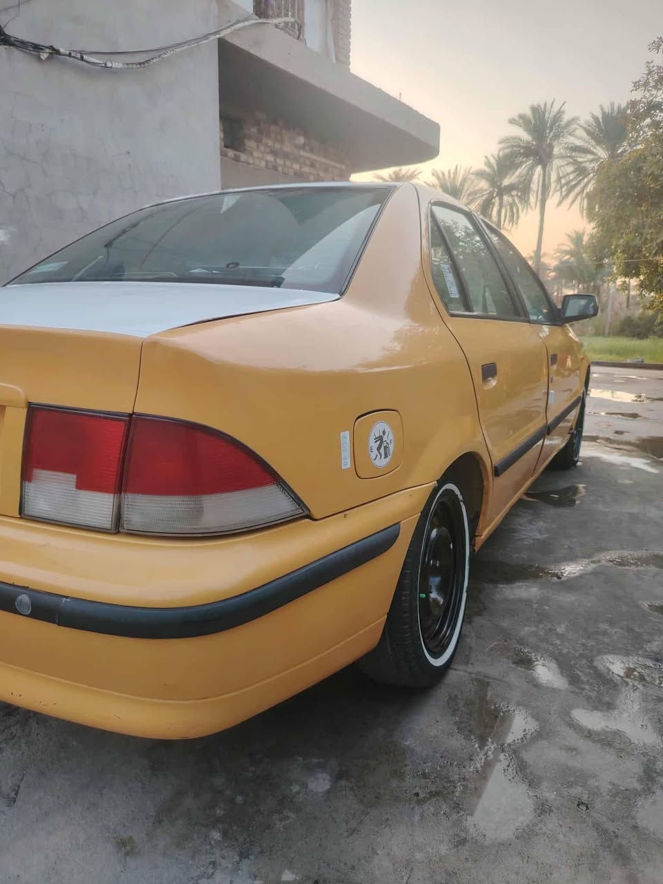 ياالله السلام عليكم سمند موديل 11 رقم بغداد دولي مصفره غرامات سياره مثل بل صور حلوه  عضمتها حلوه زوج تاير جديد صار 4ايام من شديده باتري جديد كمبريسر جديد بس تشحن غاز دعاميه 17 يعني سياره موجها مال خبزه معروف السمند ينقص وهسه بدايه كازكت حماوه ماكو بس تنقيص مي قليل لشراي يحب عليه لكازكت لو عل مستري تحويل مباشر ماابيع اذا مو عقد مروري تسوي مكان السياره بابل مركز مدينه السعر 27 وبيها مجال لطيبين رقم الهاتف *********** اتصل وبيك خير ودلل مامتواحد علفيس بب واتساب هاذا الرقم
