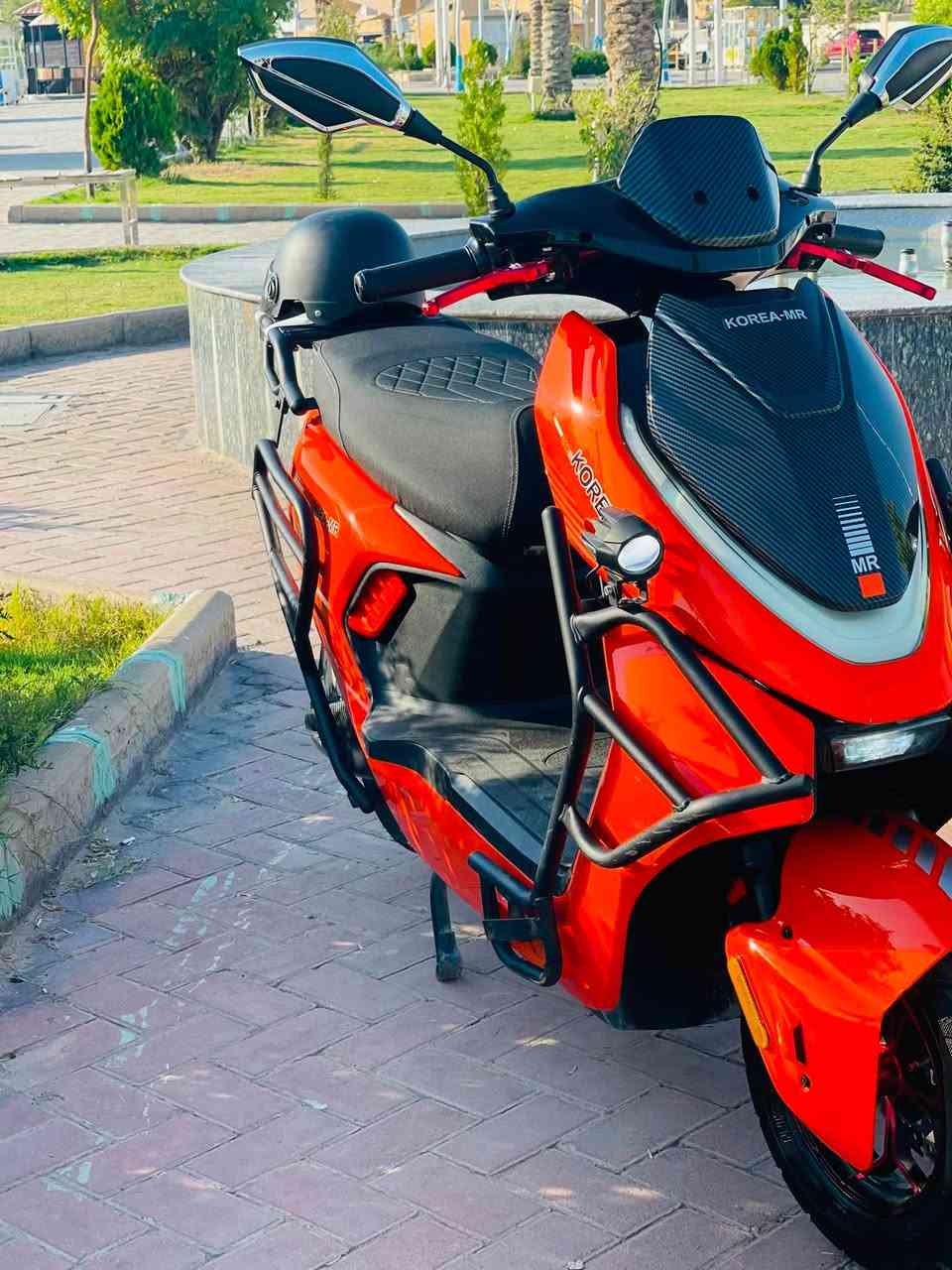السلام عليكم 

دراجة فضائي كوري ام ار للبيع موديل 2025

بطاريات 🔋 على فحص

بي نظام ال ( R ) او نظام ال بارك ( P )

اربع سرع 85 حقيقي

دبلات هايدروليك

بي كارت وتشغيل عن بعد

مانع سرقه 

جهاز انذار 

من الامام كاربون فايبر 

مذرع بال كامل

دبل اشاره 

لايت عالي بي لونين اصفر وابيض

دراجة حيل نضيفة ما بي اي شي

السعر << خاص >>

مكاني الانبار قضاء الفلوجة شارع 40 

للاستفسار  *********** بي واتساب واتصال

*********** ما بي واتساب
