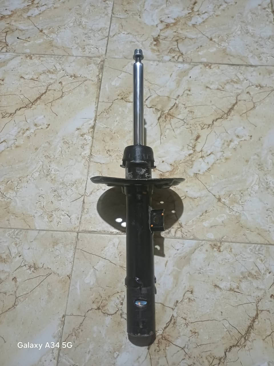 السلام عليكم دبل اصلي سيفك تورنك 2025 السعر ١٢٥ الف
ويل مع تاير  ماشي ٢٠٠٠ ميل 

السعر ٢٠٠ دولار 

المكان بغداد للاستفسار ‏‪0781 705 4718‬‏
