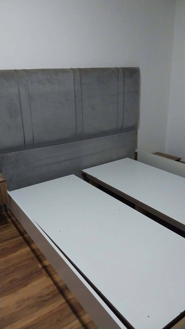 أغراض للبيع بسعر مناسب
تواصل ***********
