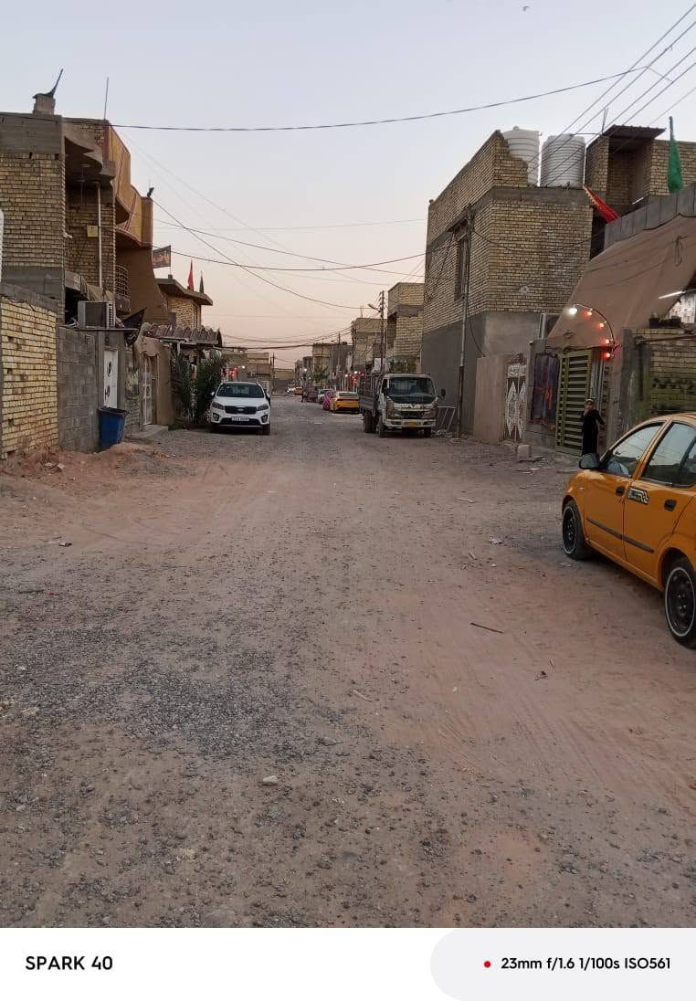 100 متر الرئاسه خلف الملحق النورين زاويره مشموله بل خدمات كامله مجاري ومي وسبيس باقي تبليط عن قريب خلف اسواق ابو احمد القريشي ***********
