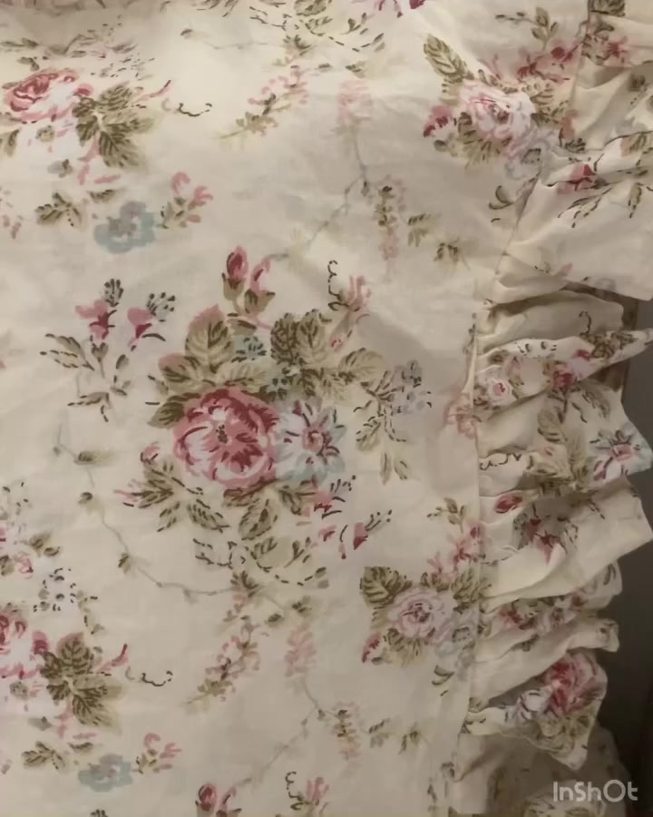 نقشات وألوان الڤكتوري وحدة أحلى من الثانية 😍💐


**إذا كنت صاحب هذا الإعلان وتريد حذفه لأي سبب، رجاءا أرسل رسالة إلى الدعم الفني**