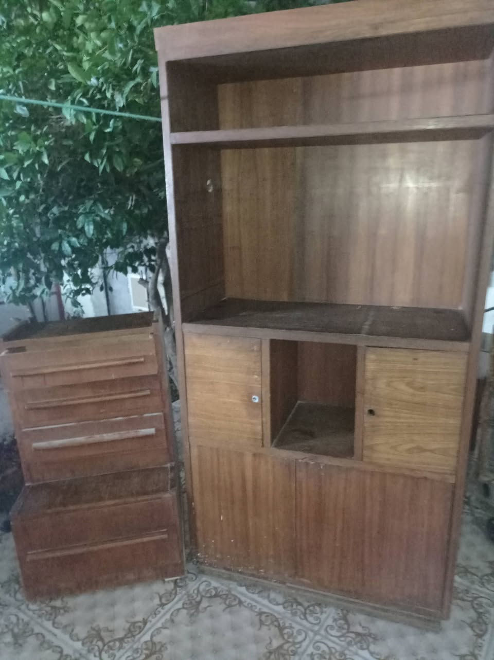 للبيع شلع ميز تكمة كبير مع كمدينة مع جكامج مع مكتبة


**إذا كنت صاحب هذا الإعلان وتريد حذفه لأي سبب، رجاءا أرسل رسالة إلى الدعم الفني**