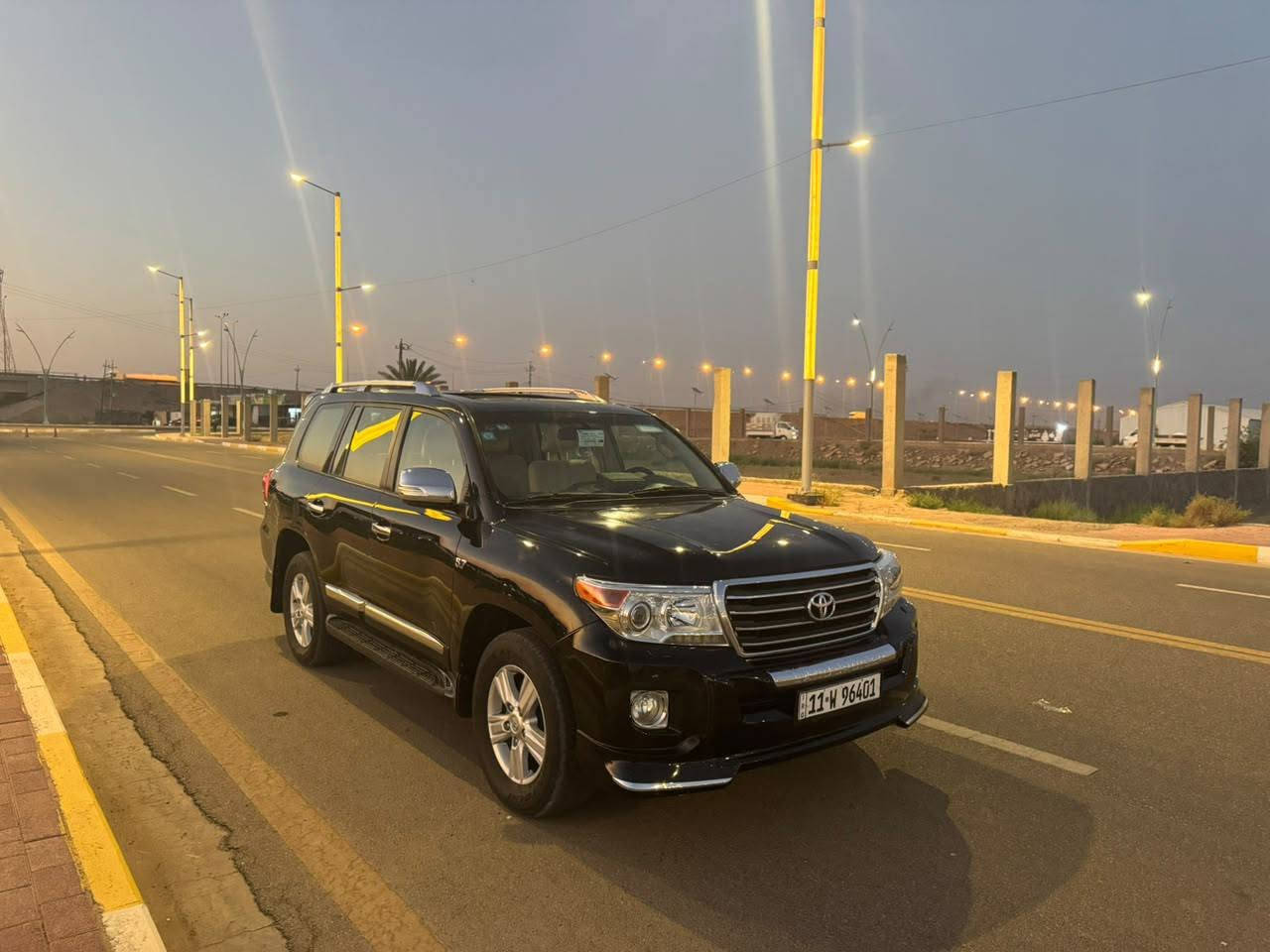 #تويوتا لاندكروزر 2012
V8 مكينه 4700 cc
فول مواصفات 
تحكمات شاشه زئبق
يدات نيكل  خزن ميموري
ترحيب كراشي كهربائي ⚡️ 
كشن حار بارد 
كشن جلد 
فور ويل 7 راكب
جديده ماشيه 105 الف
رقم بغداد 
بيها بارد بالجامرلغات الامامي
تخم تاير جديد
رقم بغداد بسمي
تحويل مباشر 
مكانها الرمادي📍
اتصال ☎️
***********
الجناي فقط يتصل رجاءا
مرساله واتساب غير متوفره
اتصال فقط
تابع البيج بي سيارات معروضه احتمال تفيدك
🔥🔺🔺🔺🔺🔺🔥
————————————
