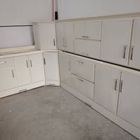 كاونترات • أثاث منزلي مستعمل • ناحية الزاب