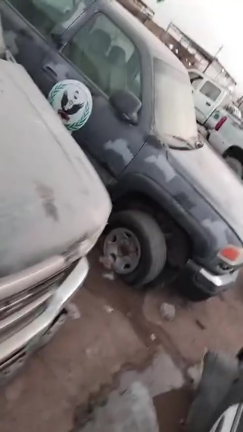 السلام عليكم للبيع سيارات مزاد تفاصيل داخل مقطع *********** مكان بغداد
