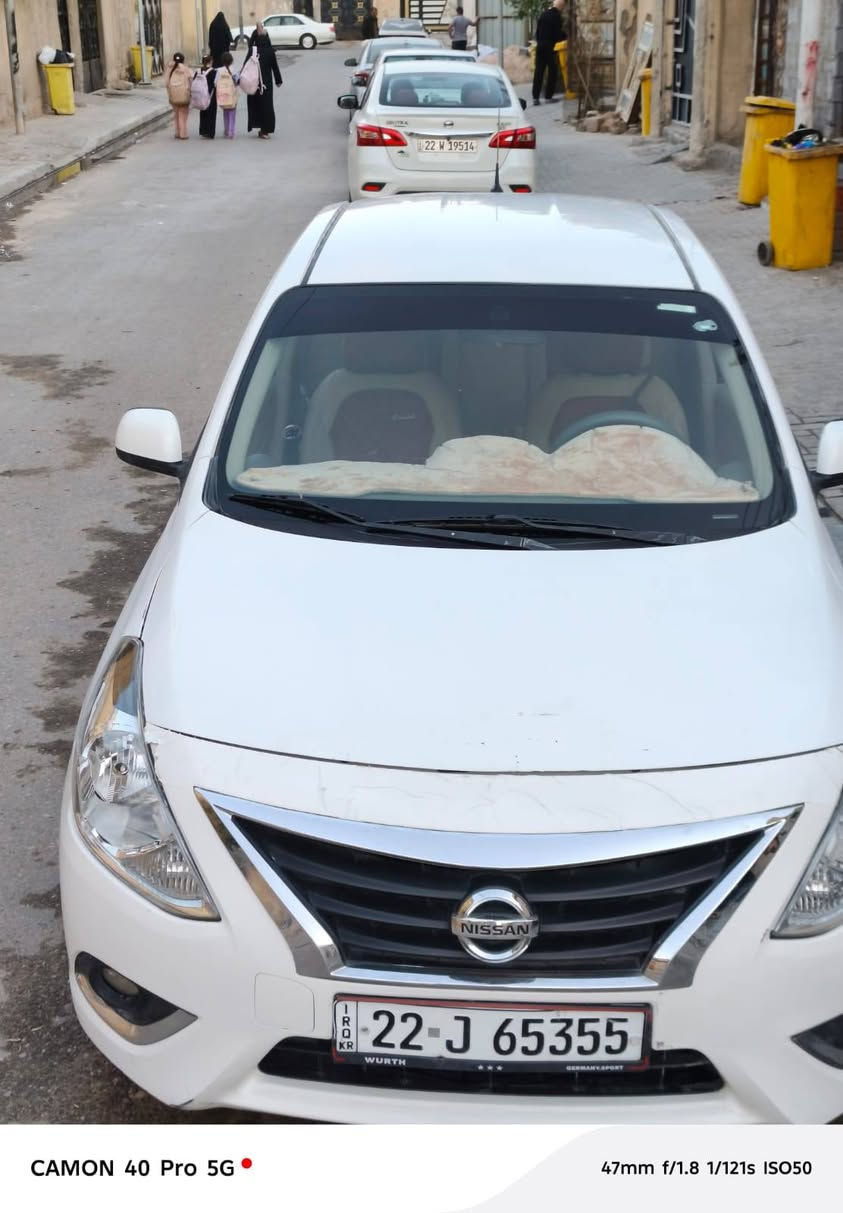 السلام عليكم نيسان صني للبيع موديل 2021 سياره جاهزه ونظيفه كير مكينه صبغ كفاله  سياره تخم تاير تبريد ثلج مكاني بصره القبله سياره بيها مكانات بارد السعر 110 الاستفسار اتصل ***********
