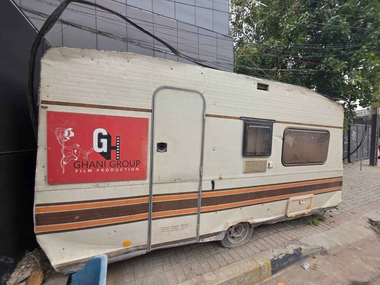 كرفان للبيع ***********
