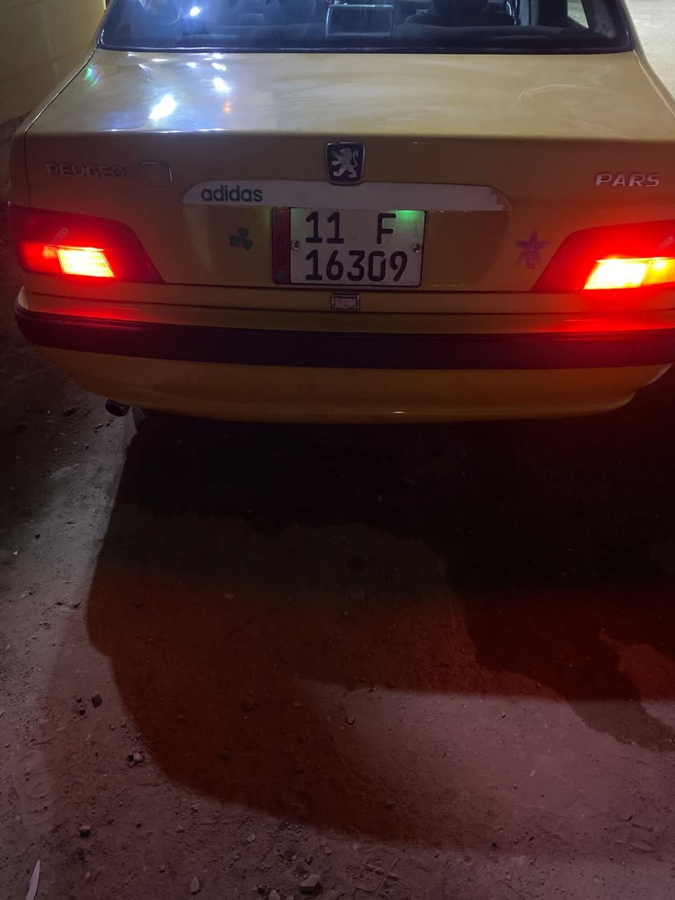 بيجو بارص موديل 2015 جاهزه برغي مابيه نقص تخم تاير مصفره من اي شي غرامات والهيئه *********** اخوان مكاني بكربلا
