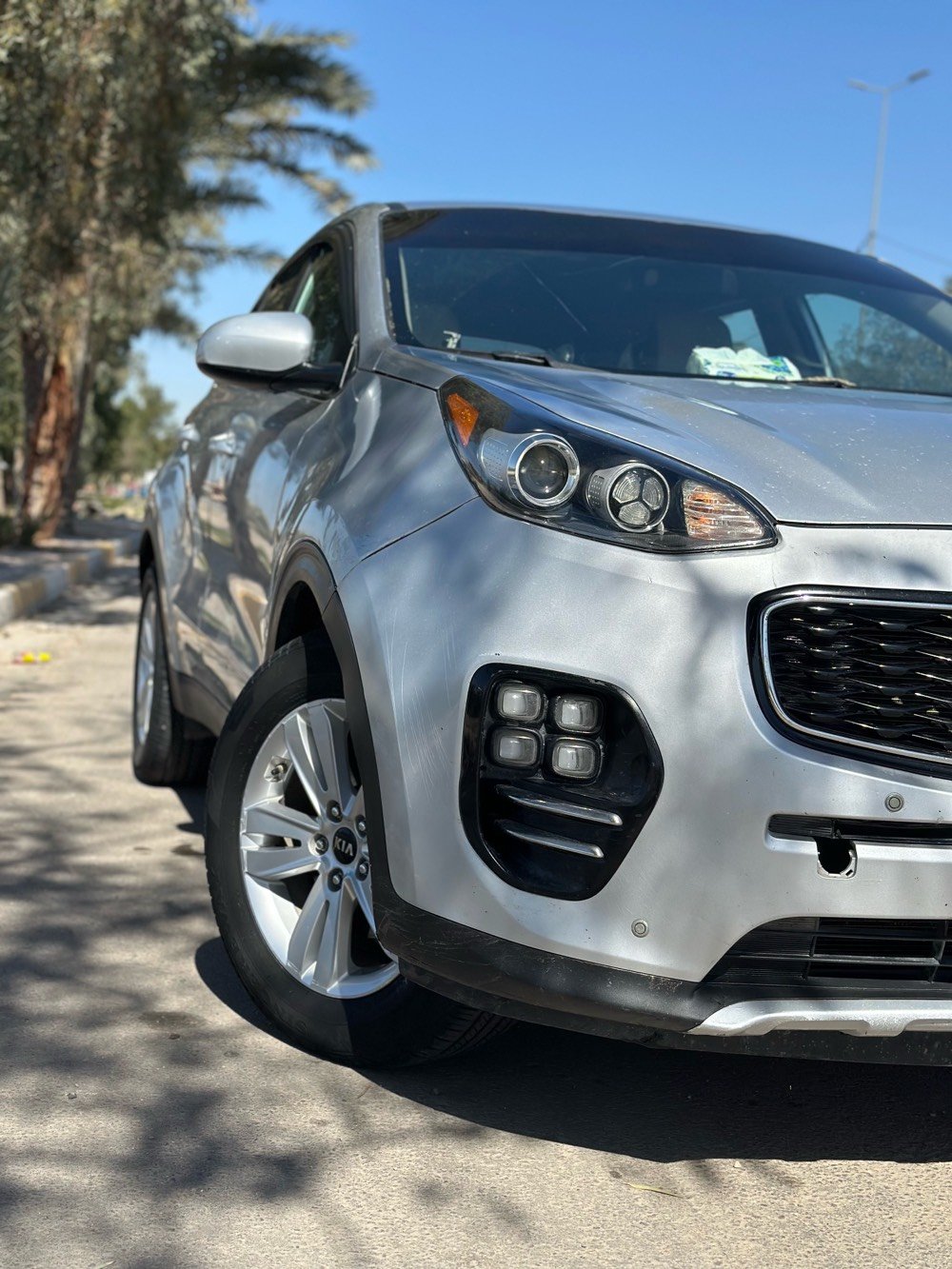 كيا سبورتج 2018 مستعجل بالبيع 
137 ورقه قفل وارد امريكي حادث جاملغ الايمن فقط السياره جددا نظيف والمكينه والكير مكفول مامفتوح بيها برغي 