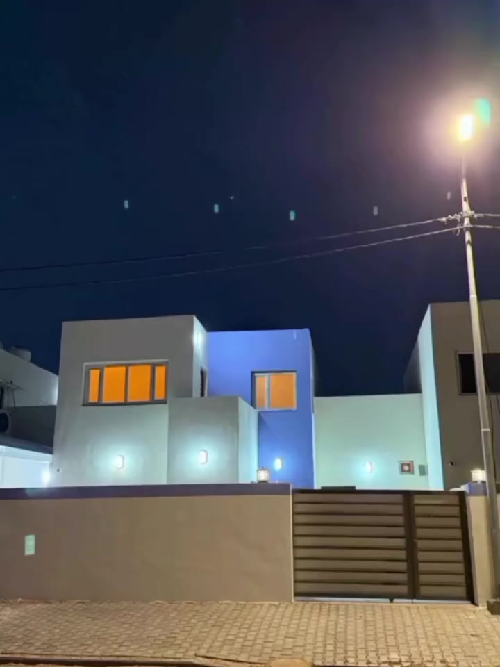 "سكن راقٍ … استثمار آمن"
    دار للبيع
 📍 الموقع:  مجمع أبو تراب السكني – ملحق الثانية 
🏢  نوع العقار:  دار طابقين سكني تجاري
 📐 المساحة:   200 م² ش30
🛏 عدد الغرف: أربع غرف وصالة واستقبال ومطبخ
🚿 عدد دورات المياه:  3
🚗 مواقف سيارات:متوفر مع حديقة خارجية ومناور عدد 2
💰 السعر: علق بالرقم 3 ستصلك تفاصيل السعر
📑  الأوراق القانونية:  كامل سند وجاهز للنقل
📞 للتواصل والاستفسار:
   مكتب دار العقار للاستثمار العقاري
📱  *********** - ***********
📍  النجف الأشرف – مجمع أبو تراب – شارع المكاتب
