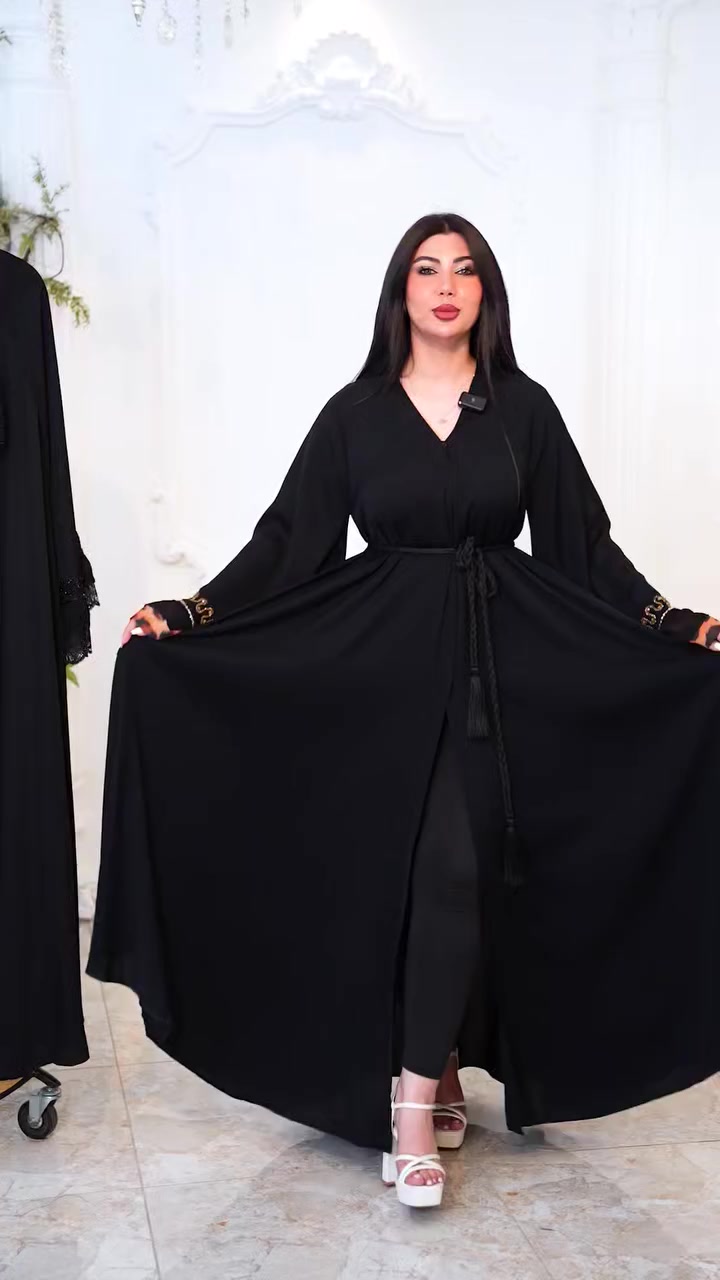 #جديدنـا عباية أماراتية😍✅
✨الاقماش حرير اماراتي الأصلي💯
🪄الشغل تطريز يدوي🪡🧵
🎗️مڪون من 4️⃣ قطع ✅
⤶عباية دبل كلووووش ✅
⤶شال ✅
⤶حزام  ✅
⤶حقيبة 👜✅
#عشتار
🎗️التلبيس :-من وزن 60 الى وزن 115✅
🎨🎨 الألوان :- 
←أسود 
←تايكر 
🌟 #عبايات_اماراتية #بشتات_اماراتية #أزياء_اماراتية #ملابس_اماراتية #جمال #أناقة #تراث_اماراتي #عبايات_راقية #بشتات_فاخرة #موديلات_اماراتية#فساتين_ #فساتين_زفاف #فساتين_طويله #مشاهير_العراق #مشاهير_العراق


**إذا كنت صاحب هذا الإعلان وتريد حذفه لأي سبب، رجاءا أرسل رسالة إلى الدعم الفني**