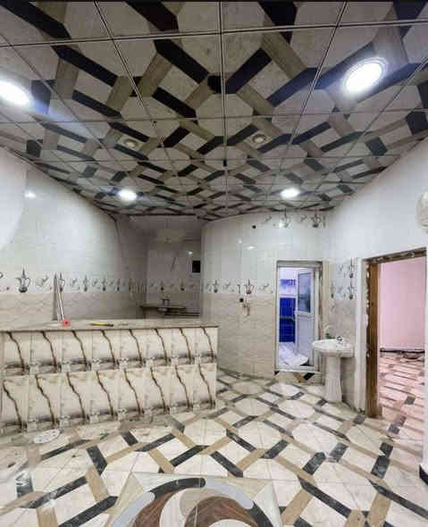 شقه للأيجار بالحكيمية طابق اول
تحتوي على غرفتين وصاله ومطبخ وصحيات سعر الأيجار 350 قفل 
***********
